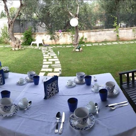 Les Fleurs B&B Bari Luaran gambar