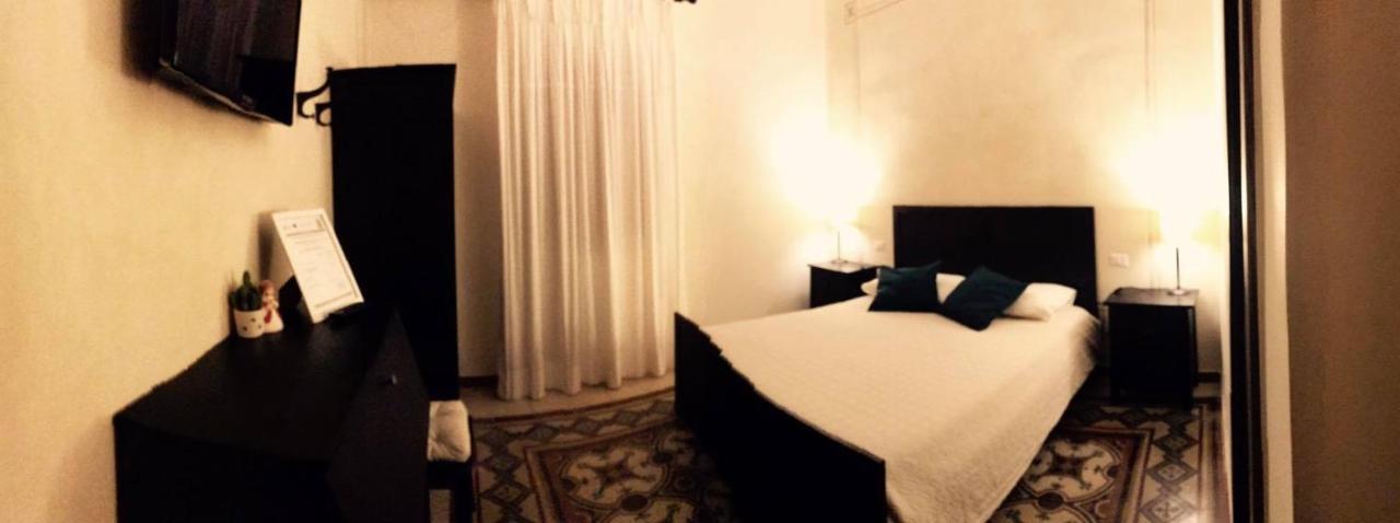 Les Fleurs B&B Bari Luaran gambar